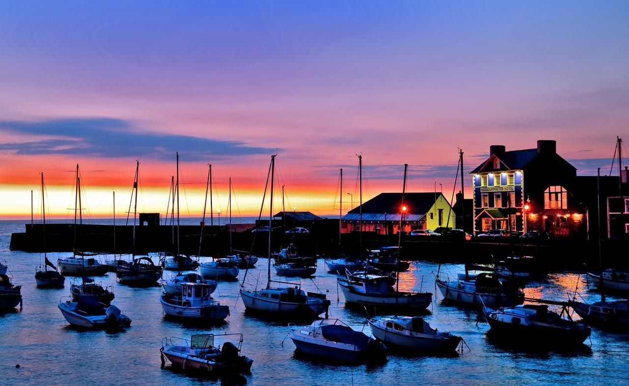 Harbourmaster Hotel Aberaeron Exterior foto